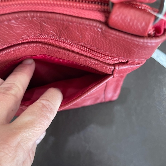 Maze Exclusive Leather Crossbody bag purse zippered multi pocket work casual NWT - Picture 10 of 16